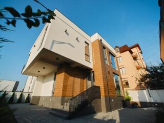 Vînd casă modernă, amplasată pe un teren de 5 ari în sect. Râșcani!!!