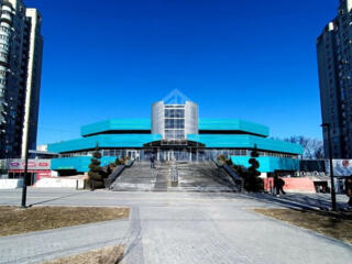 Oficiu perfect  în Centru sect. Botanica la intersecția Dacia, ...