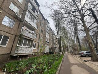 Apartament cu 2 camere, Botanica.