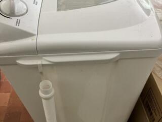 Продам машинку (полуавтомат)