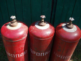 Продам газовые баллоны