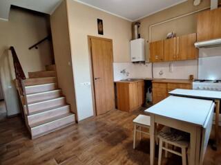 Предлагается к продаже 2-этажный таунхаус в самом центре ...