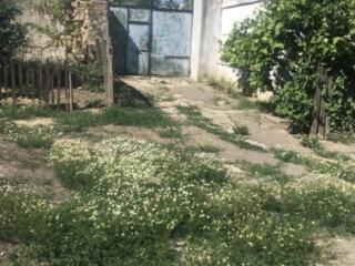 Продается полдома в Пересыпском районе. Общая площадь 42 м2, жила 25 .