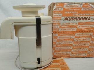 Соковыжималка электрическая «Журавiнка-2» СВСП-301