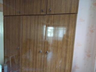 Шкаф трёх створчатый с антресолями в отличном состоянии 200 руб