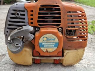 Газонокосилка бензиновая Фаворит БК-36 в рабочем состоянии