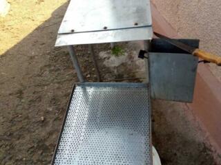 Столик пчеловода (распечатанный стол)