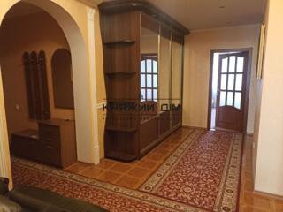 Здається3 кімнатна квартира в цегляному будинку,якісний ремонт, ...