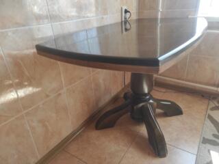 Кухонный стол