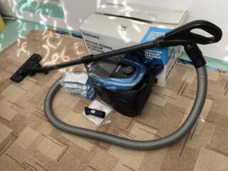 Пылесос Самсунг, 1800 Ватт, безмешковый