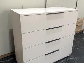 Срочно Продам новый комод