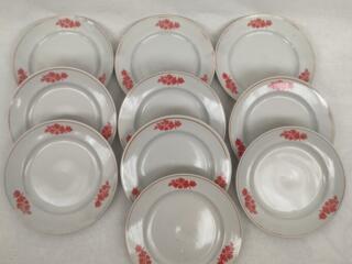 Набор фарфоровых тарелок 10 шт., б/у, сервировочные тарелки