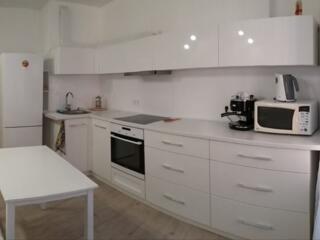 Современная 1 комнатная квартира недалеко от центра