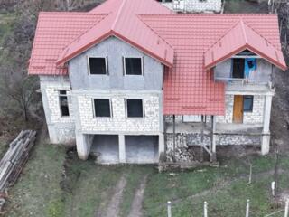 Casă nefinisată în Râșcani 47000€ 