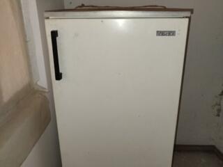 Продам холодильник 750 руб