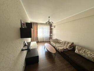 Vă propunem spre chirie apartament cu 2 odăi și living spațios, bloc .