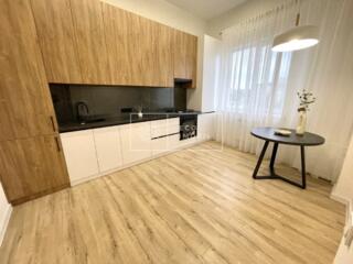 Spre vânzare apartament cu o odaie și living amplasat în sect. Poșta .
