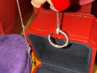 Подвеска Cartier just un clou