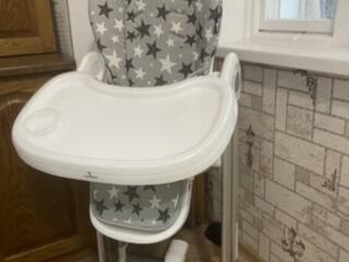 Продам столик для кормления