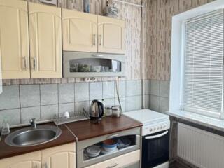 Продам 2 х комн. квартиру на Большевике
