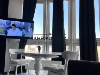 Пропонується в довгострокову оренду стильна дворівнева квартира з ...