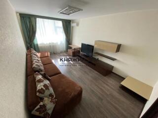 Пропонується до оренди простора 3-кімнатна квартира по вул. Єлизавети 