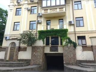 В продаже 2 комнатная квартира в новом клубном кирпичном доме на ...