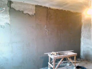 Apartament, 3 odai, in proces de reparatie