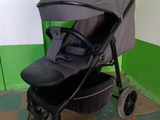 Продам прогулочную коляску Fiji!!!!