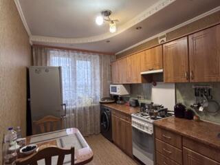 3-х комнатная, красные казармы, 8/9, торг