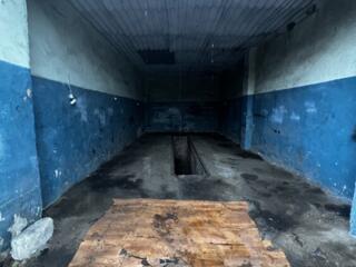 Сдам большой гараж с ямой 100$