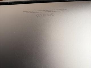 Продам MacBook Pro 2017 сломана матрица