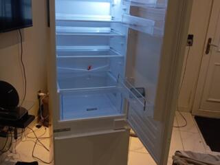 Frigider incorporabil
