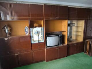 продам меб. стенку в хорошем состоянии.