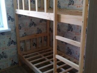 Продам двухъярусную кровать.