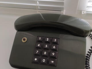 Продам стационарный телефон