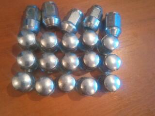 Гайки колесные!