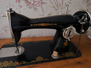 Продам швейную машинку "Подольск" в рабочем состоянии
