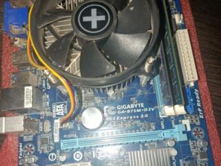 Продаю комплект мат плата+озу+проц