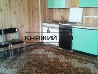 Здається 1-кімнатна квартира, на першому поверсі, в приватному ...