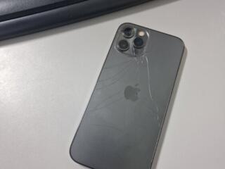 Продам на запчасти iphone 12 pro