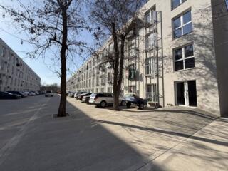 Предлагается к продаже квартира площадью 28.4 м.кв. Это идеальный ...