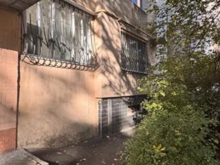 Продам 6  комнатную квартиру на Таирова