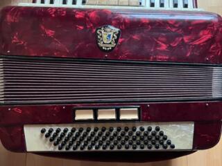 Продам аккордеон