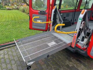 Se vinde pantă hidraulică pentru cărucior rulant.