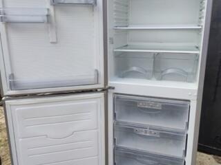Холодильник АТЛАНТ двух камерный двух компрессорный 2 600 руб.