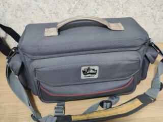 Продается профессиональная сумочка для видеокамеры или видеоаппаратуры цена 420 руб.