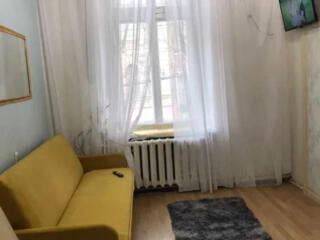 Продам комнату в коммуне 25 кв. м., ул. Канатная/Пантелеймоновская.