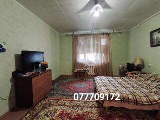 2-комн. кв. в Центре возле Центральной библиотеки, 143-сер., 53 кв.