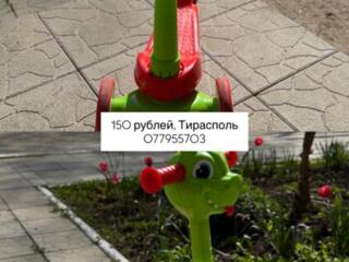 Продам самокат и машинку